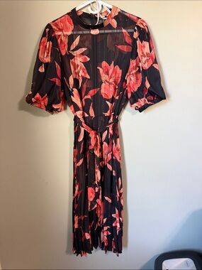 WOMEN’S NANETTE LEPORE FLORAL DRESS- 14